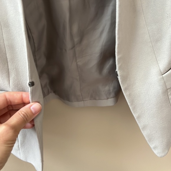 Adorable lined blazer with pockets - Picture 2 of 4